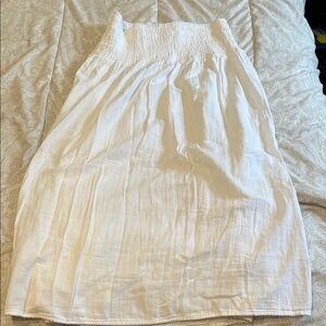 Elegant White Women's Skirt
